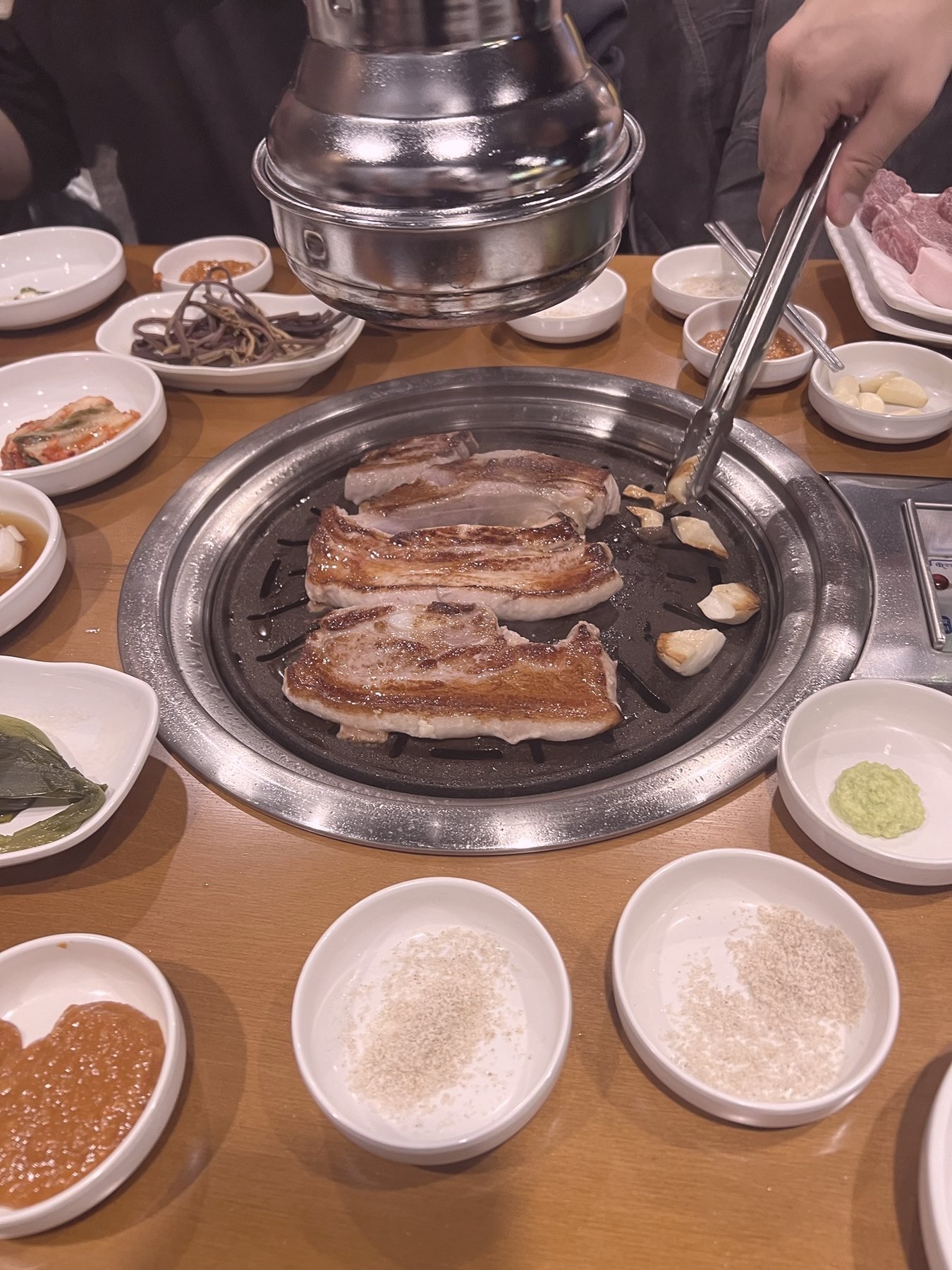 Cena de barbacoa coreana en Seúl